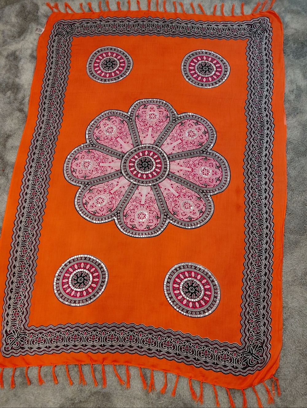 Beautiful SCARF/WRAP - Picture 3 of 7